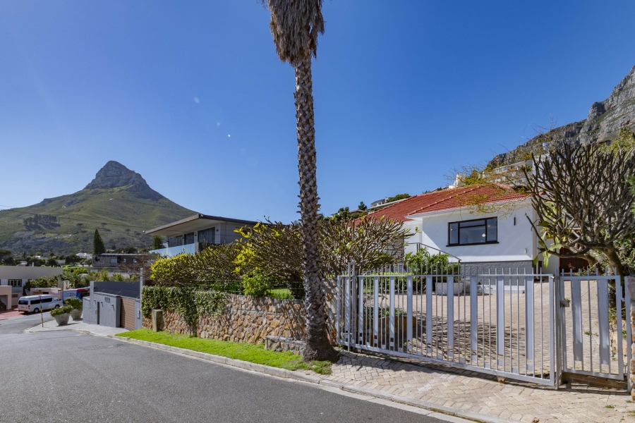 3 Bedroom Property for Sale in Camps Bay Western Cape